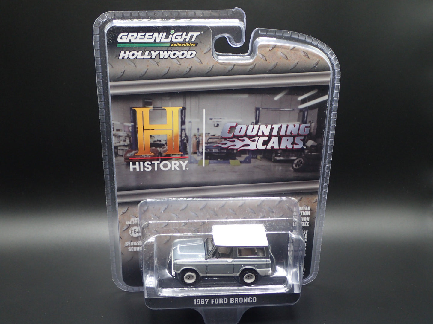 2025 GREENLIGHT RAW CHASE 1967 FORD BRONCO HISTORY COUNTING CARS HOLLYWOOD 42