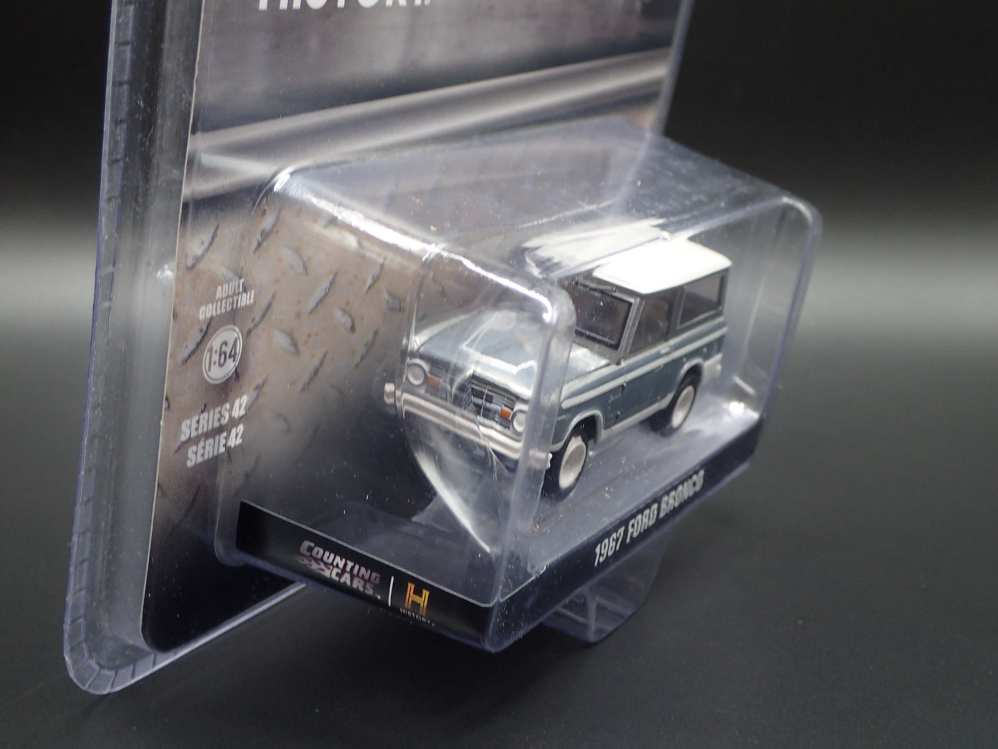 2025 GREENLIGHT RAW CHASE 1967 FORD BRONCO HISTORY COUNTING CARS HOLLYWOOD 42