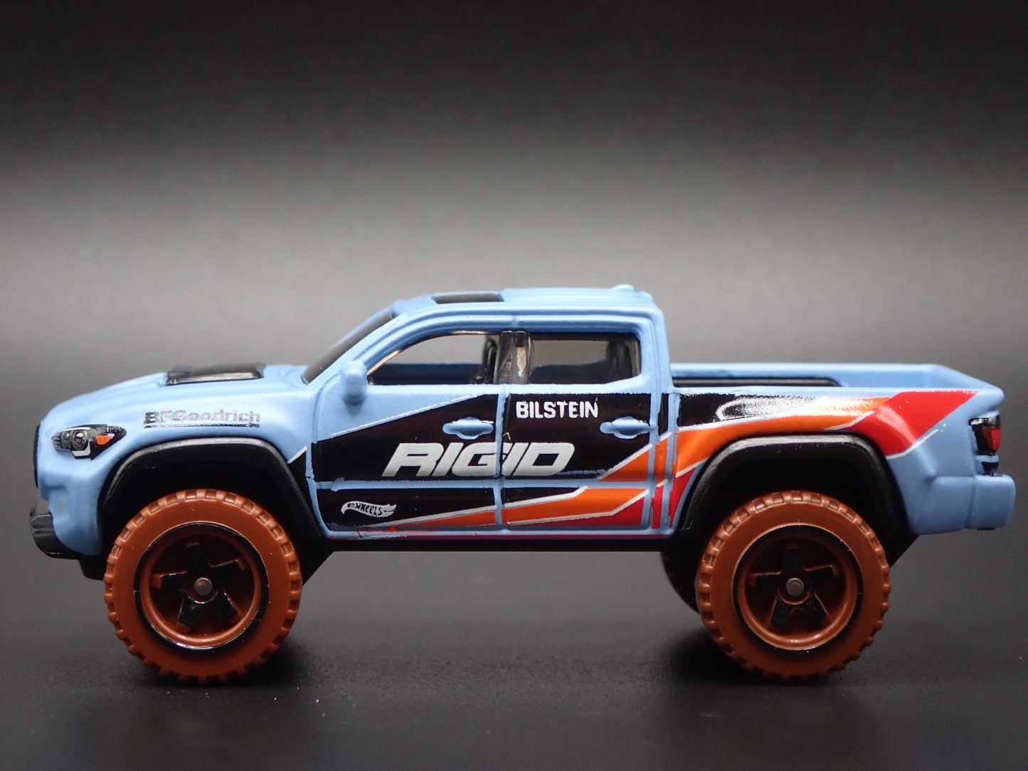 2016-2023 TOYOTA TACOMA PICKUP TRUCK RIGID BLUE 1:64 SCALE DIECAST MODEL CAR