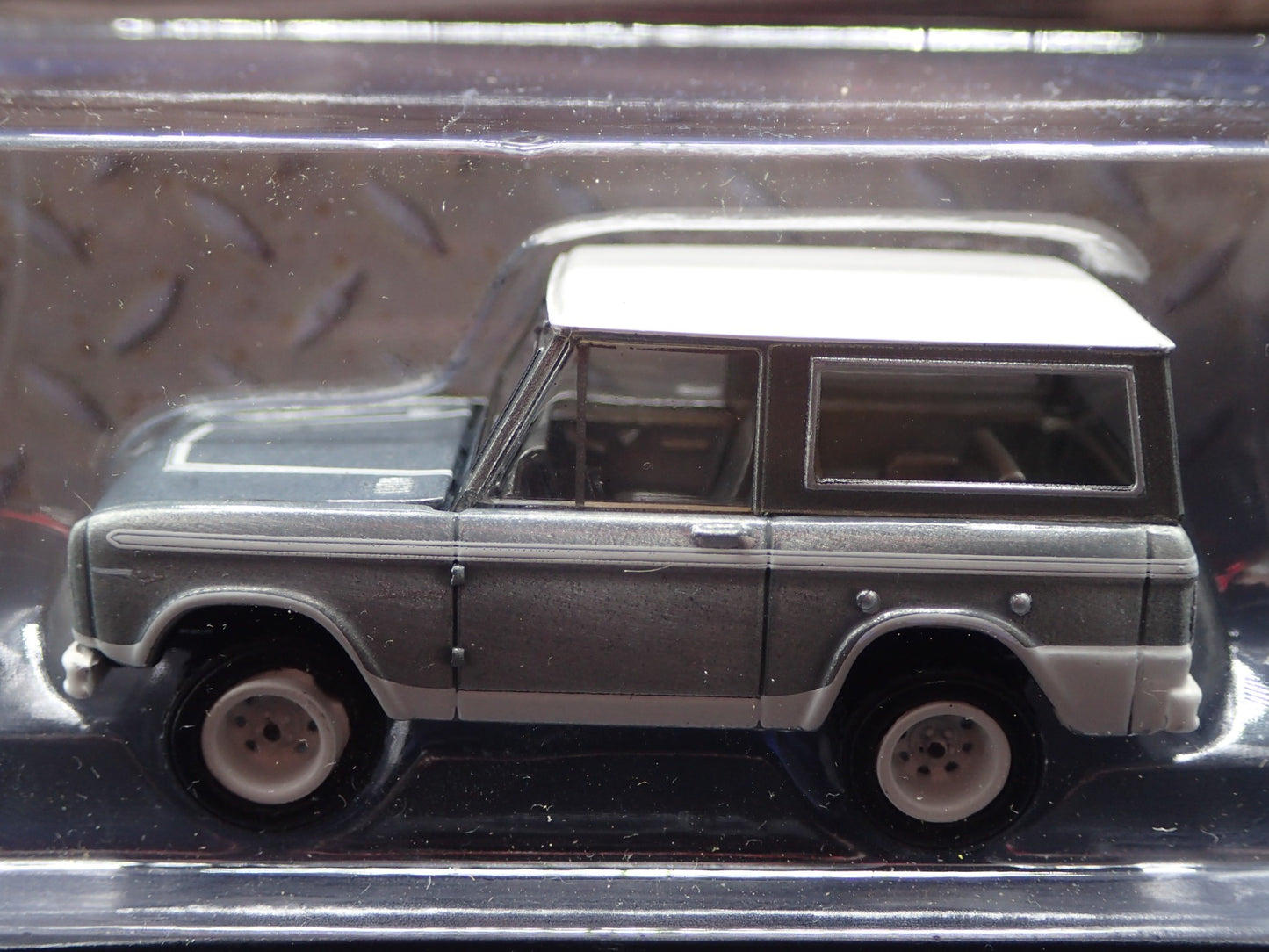 2025 GREENLIGHT RAW CHASE 1967 FORD BRONCO HISTORY COUNTING CARS HOLLYWOOD 42