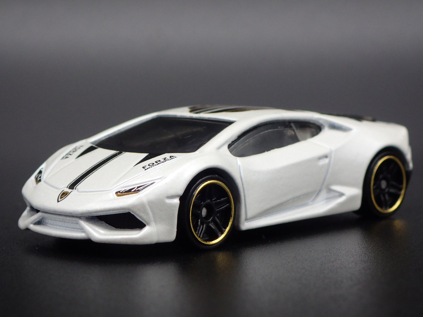 2014-2019 LAMBORGHINI HURACAN LP 610-4 FORZA WHITE 1:64 SCALE DIECAST MODEL CAR