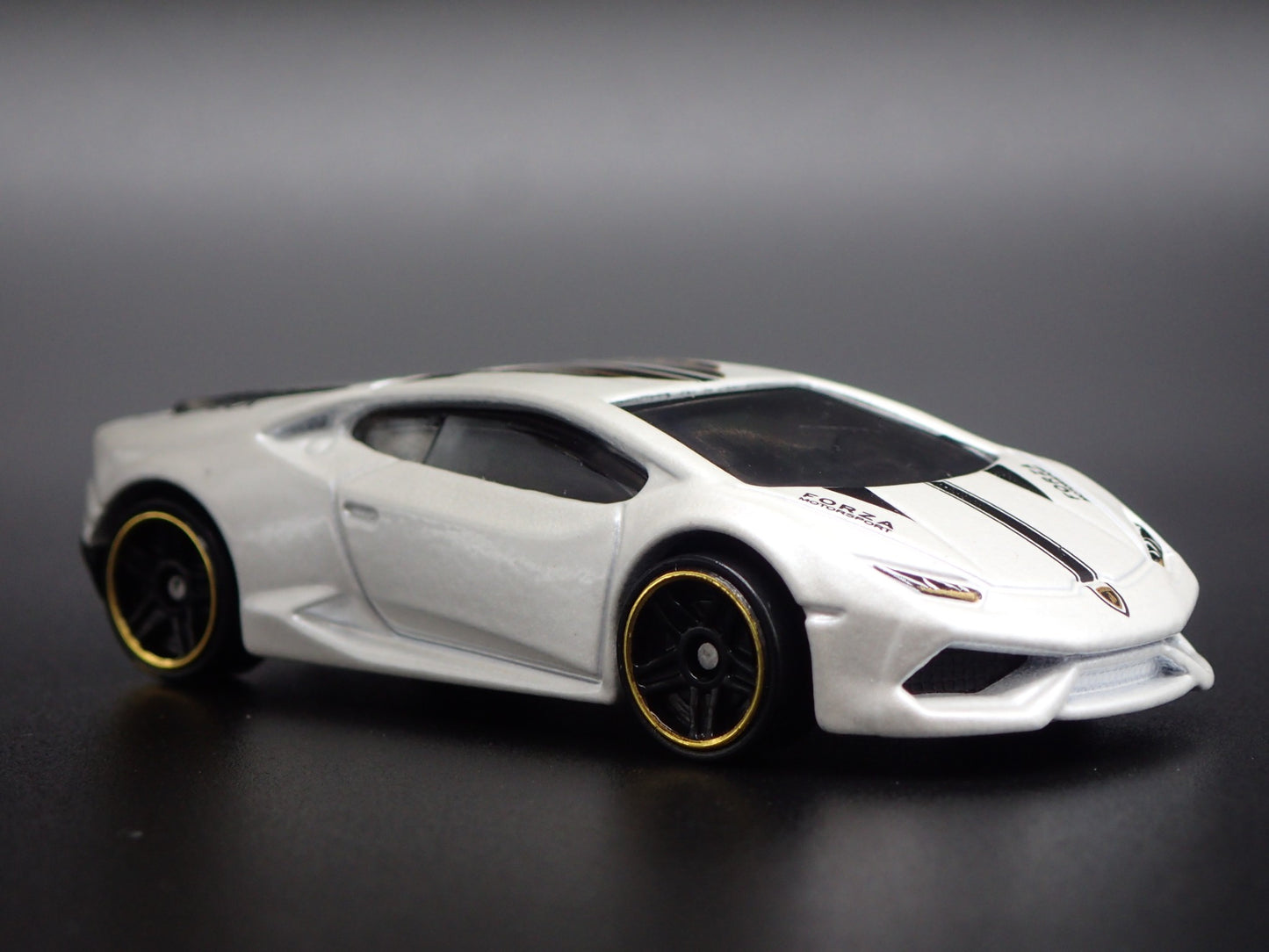 2014-2019 LAMBORGHINI HURACAN LP 610-4 FORZA WHITE 1:64 SCALE DIECAST MODEL CAR