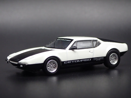 1972 72 DE TOMASO PANTERA WHITE 1:64 SCALE COLLECTIBLE DIORAMA DIECAST MODEL CAR