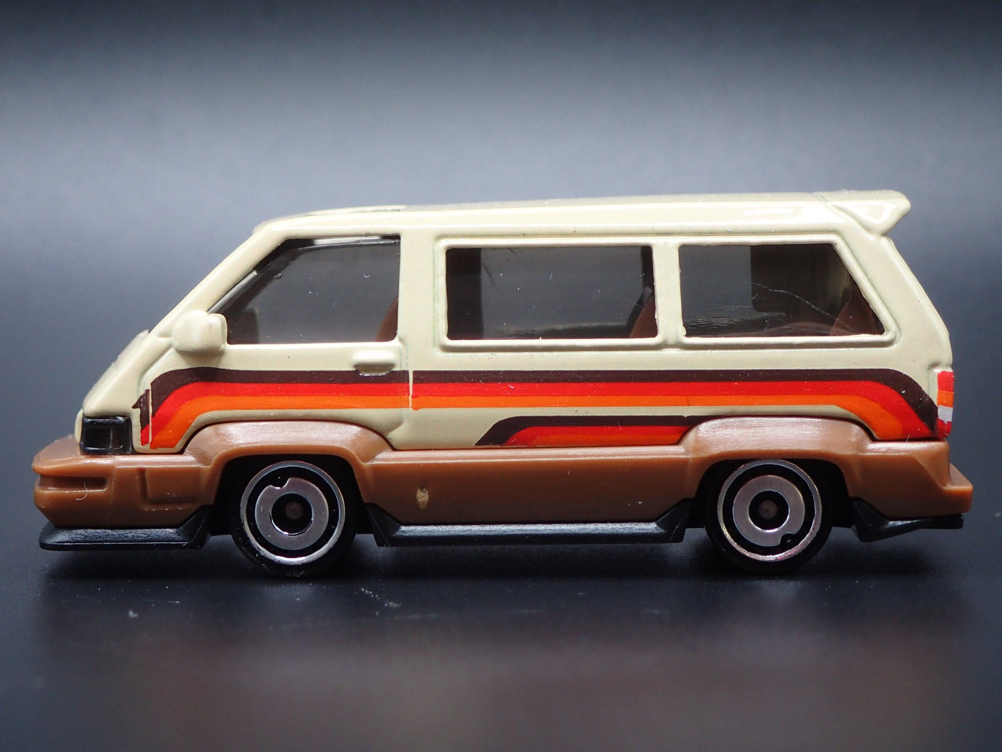 1985-1991 TOYOTA VAN TAN 1/64 SCALE COLLECTIBLE DIORAMA DIECAST MODEL CAR