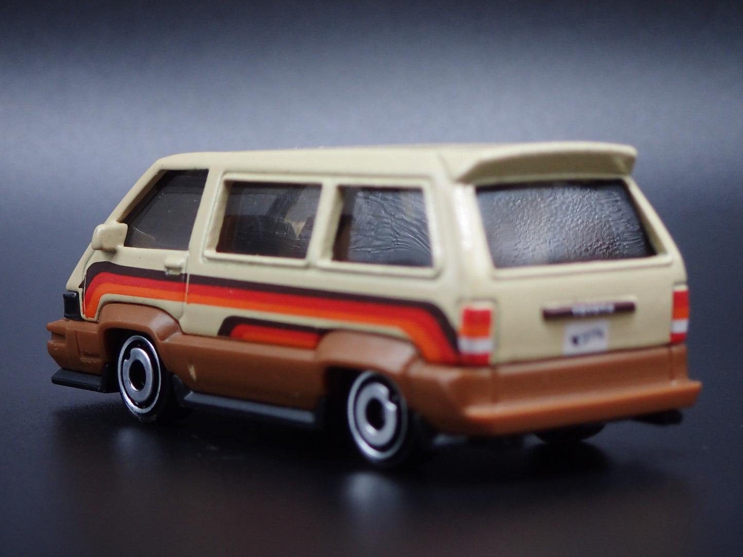 1985-1991 TOYOTA VAN TAN 1/64 SCALE COLLECTIBLE DIORAMA DIECAST MODEL CAR