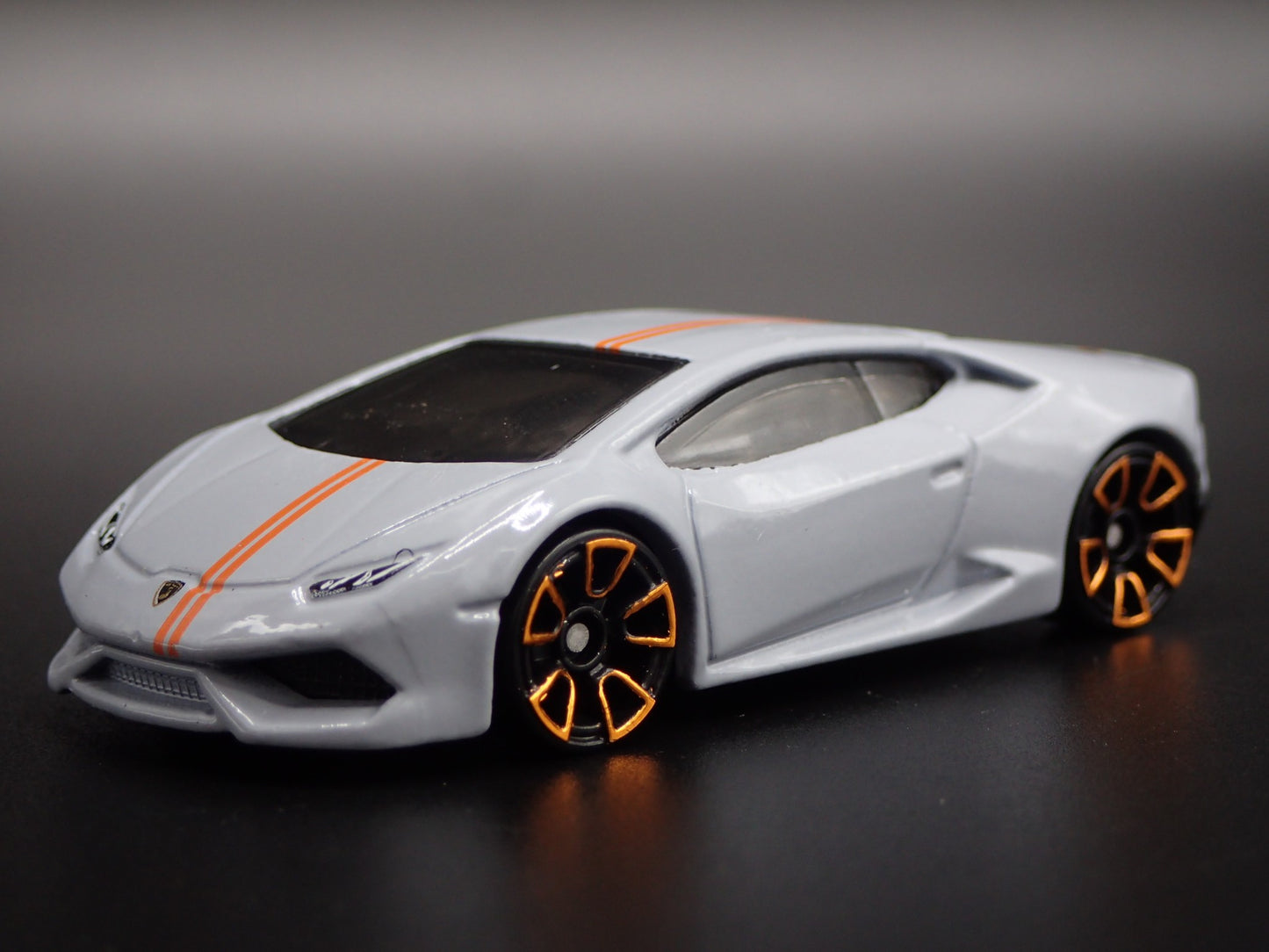 2014-2019 LAMBORGHINI HURACAN LP 610-4 SUPER CAR 1:64 SCALE DIECAST MODEL CAR