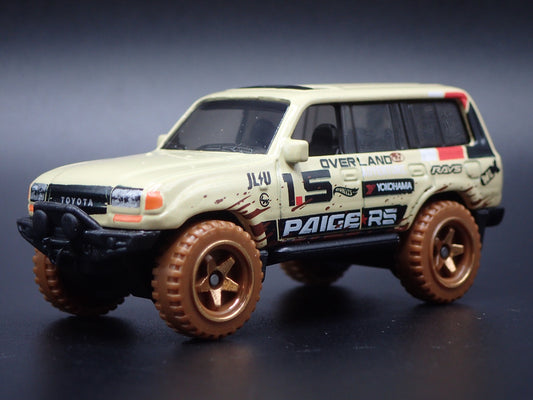 1990-1998 TOYOTA LAND CRUISER 80 TAN 1/64 SCALE DIORAMA DIECAST MODEL CAR