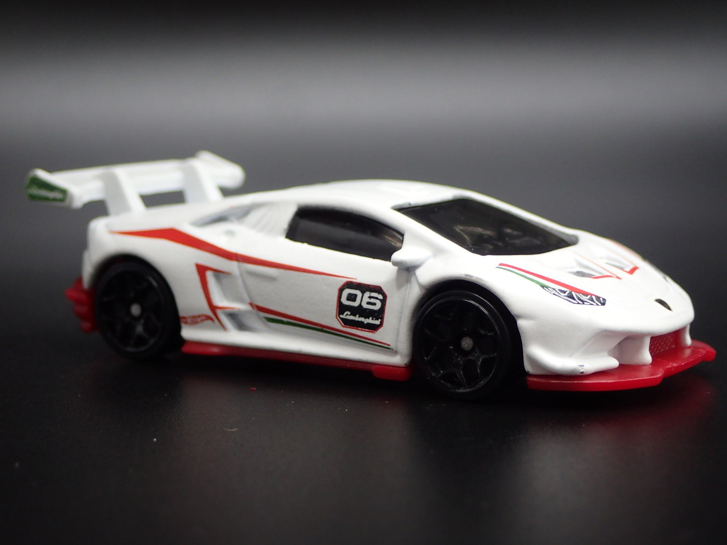 2019-2024 LAMBORGHINI HURACAN LP 620-2 SUPER TROFEO 1:64 SCALE DIECAST MODEL CAR