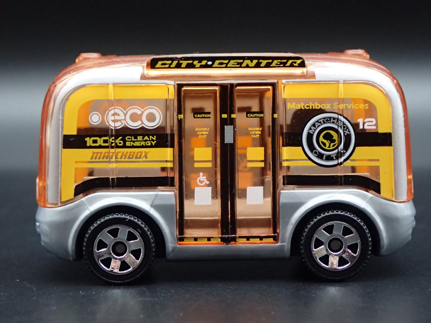 SELF DRIVING CITY CENTER BUS 1:64 MB SCALE COLLECTIBLE DIORAMA DIECAST MODEL CAR