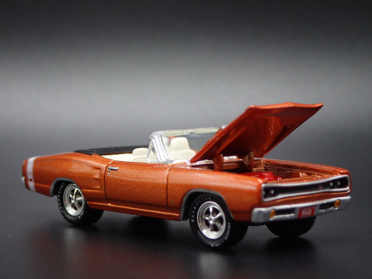 1969 69 DODGE CORONET RT CONVERTIBLE COPPER 1/64 SCALE DIORAMA DIECAST MODEL CAR