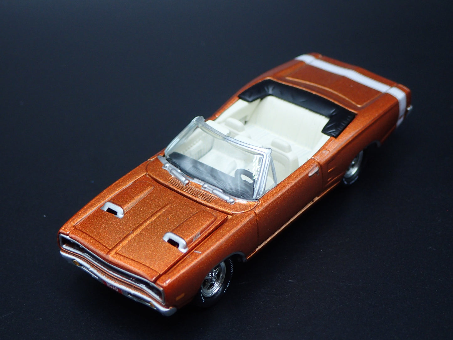 1969 69 DODGE CORONET RT CONVERTIBLE COPPER 1/64 SCALE DIORAMA DIECAST MODEL CAR