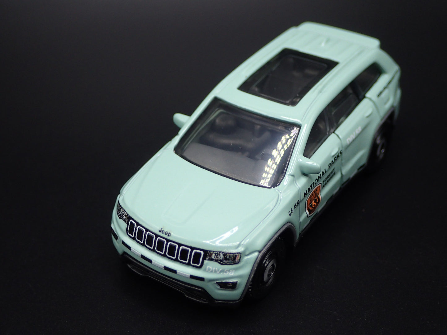 2021-2025 JEEP GRAND CHEROKEE WL NATIONAL PARKS 1:64 SCALE DIECAST MODEL CAR