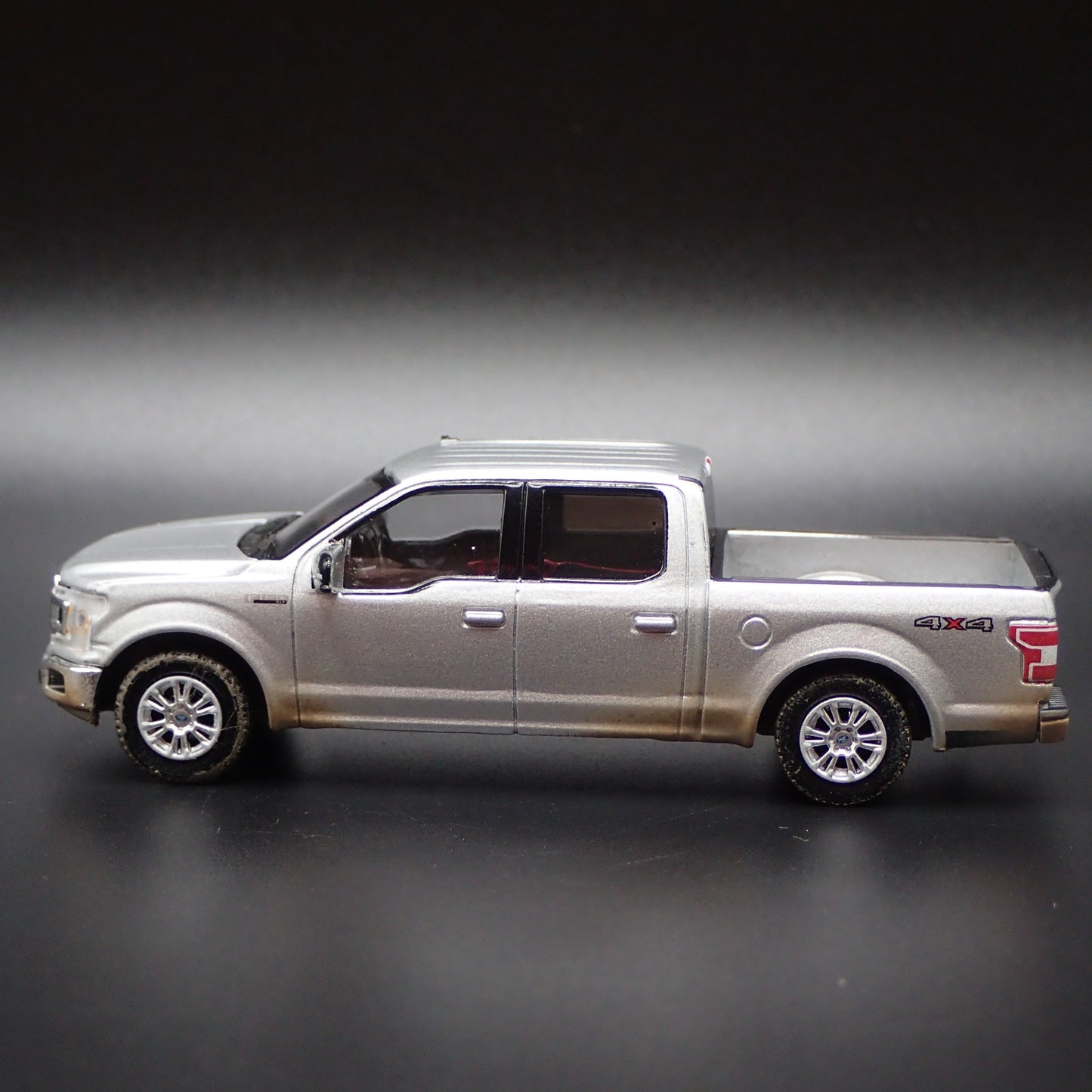 2015-2020 FORD F150 XLT PICKUP TRUCK SILVER 1:64 SCALE DIORAMA DIECAST MODEL CAR
