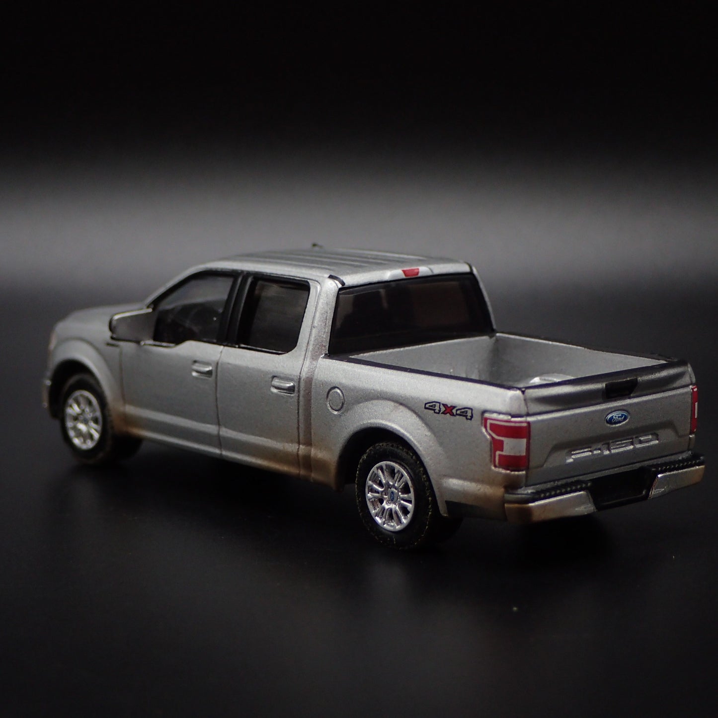 2015-2020 FORD F150 XLT PICKUP TRUCK SILVER 1:64 SCALE DIORAMA DIECAST MODEL CAR