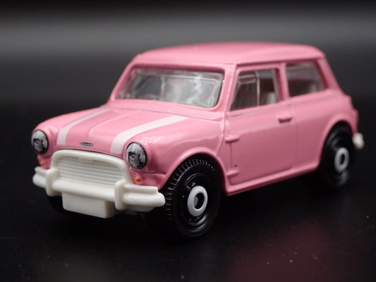 1959-1967 AUSTIN MINI COOPER MARK I PINK 1:64 SCALE DIORAMA DIECAST MODEL CAR