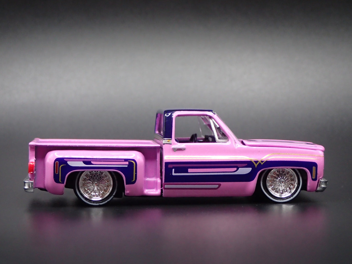 1979 79 CHEVY CHEVROLET SILVERADO SQUARE BODY TRUCK 1/64 SCALE DIECAST MODEL CAR