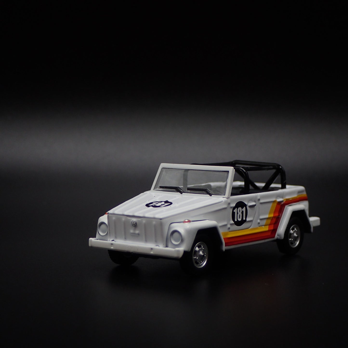 VOLKSWAGEN THING TYPE 181 WHITE 1:64 SCALE COLLECTIBLE DIORAMA DIECAST MODEL CAR
