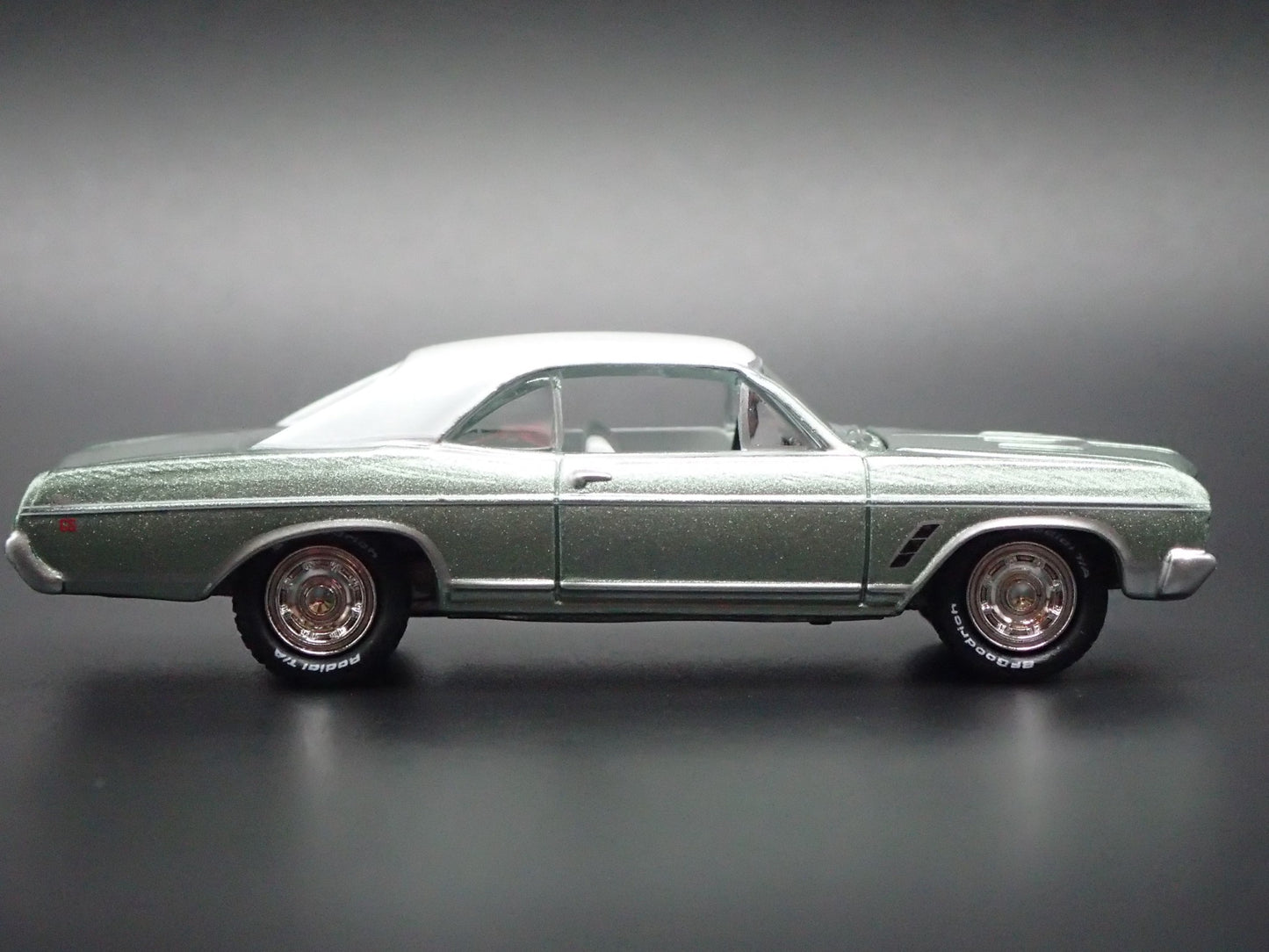 1966 66 BUICK SKYLARK GS GREEN 1:64 SCALE COLLECTIBLE DIORAMA DIECAST MODEL CAR