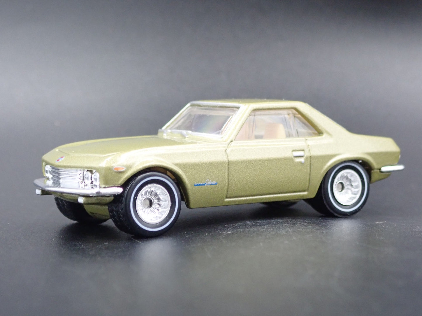 1965-1968 NISSAN SILVIA CSP311 JDM GOLD 1:64 SCALE COLLECTIBLE DIECAST MODEL CAR
