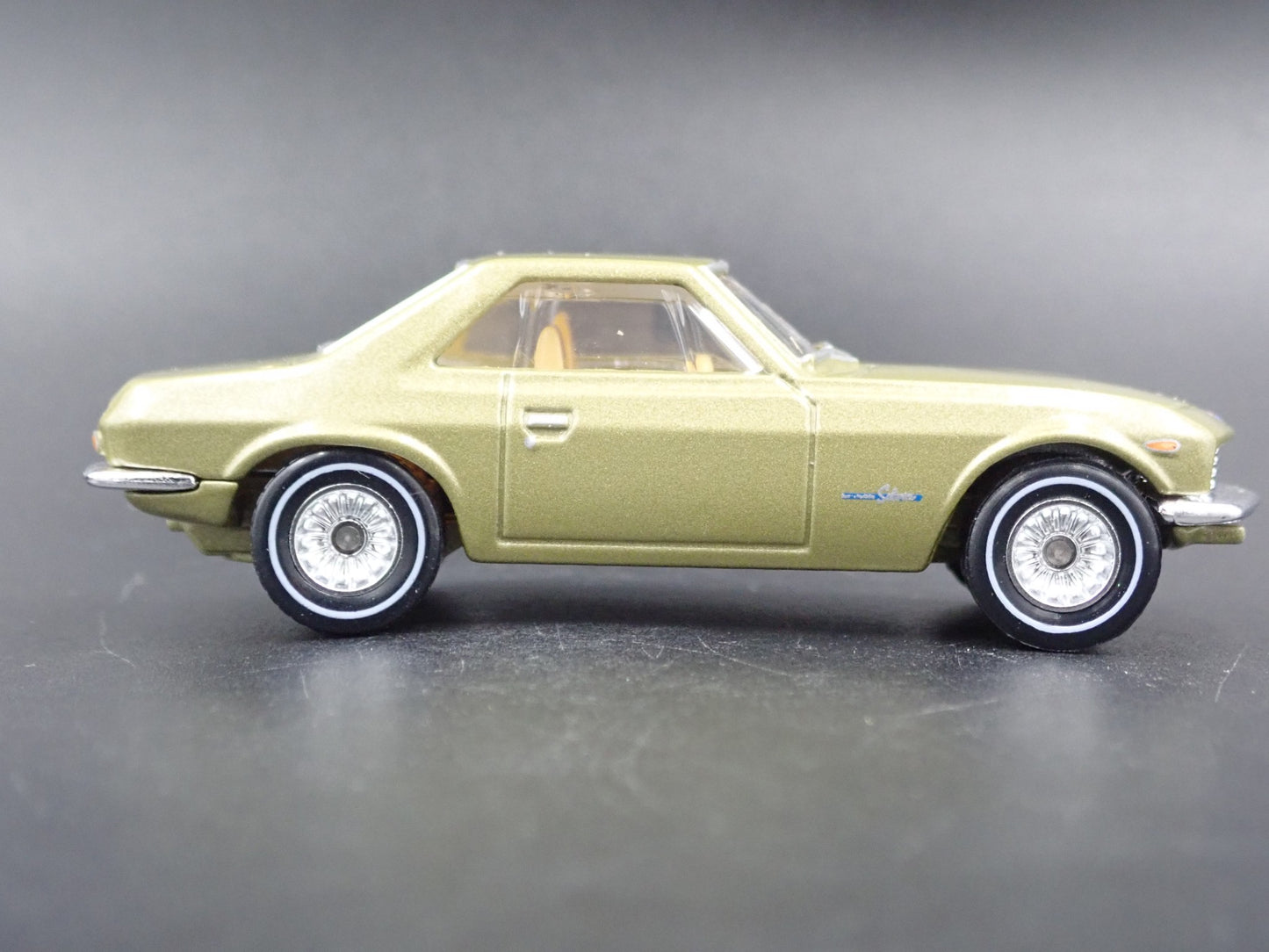 1965-1968 NISSAN SILVIA CSP311 JDM GOLD 1:64 SCALE COLLECTIBLE DIECAST MODEL CAR