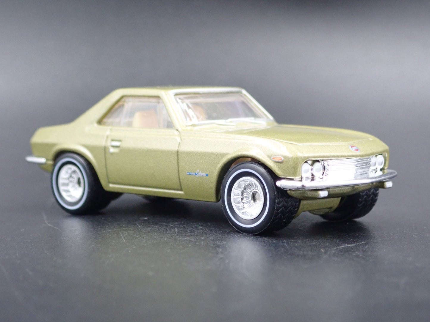 1965-1968 NISSAN SILVIA CSP311 JDM GOLD 1:64 SCALE COLLECTIBLE DIECAST MODEL CAR