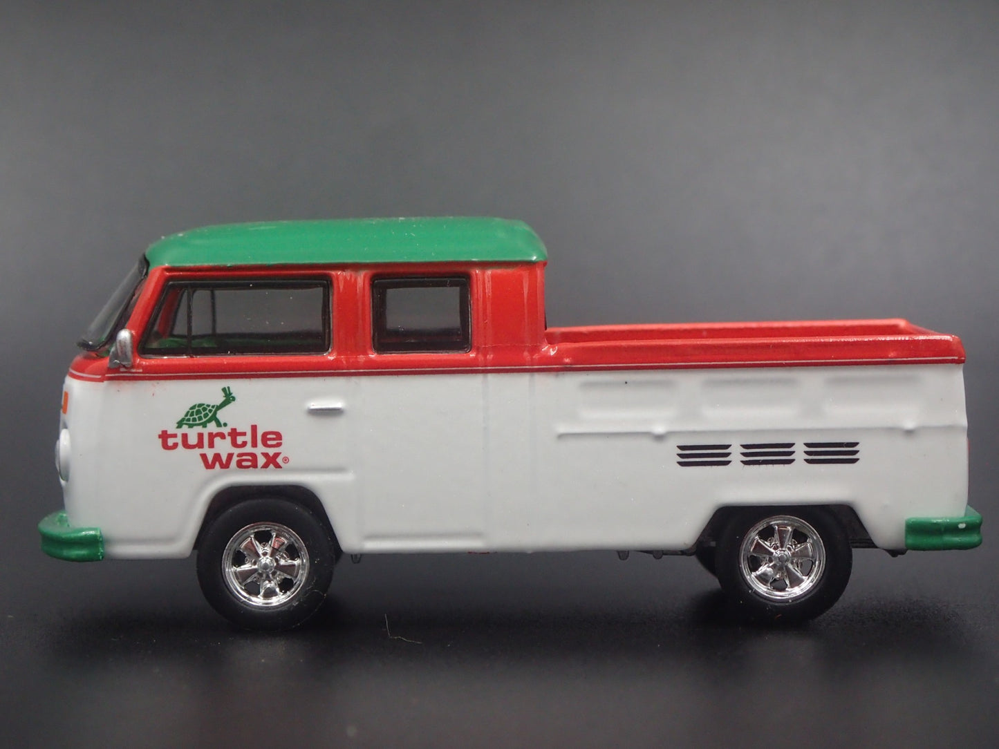 1967-1979 VW VOLKSWAGEN TYPE 2 DOUBLE CAB PICKUP. 1/64 SCALE DIECAST MODEL CAR