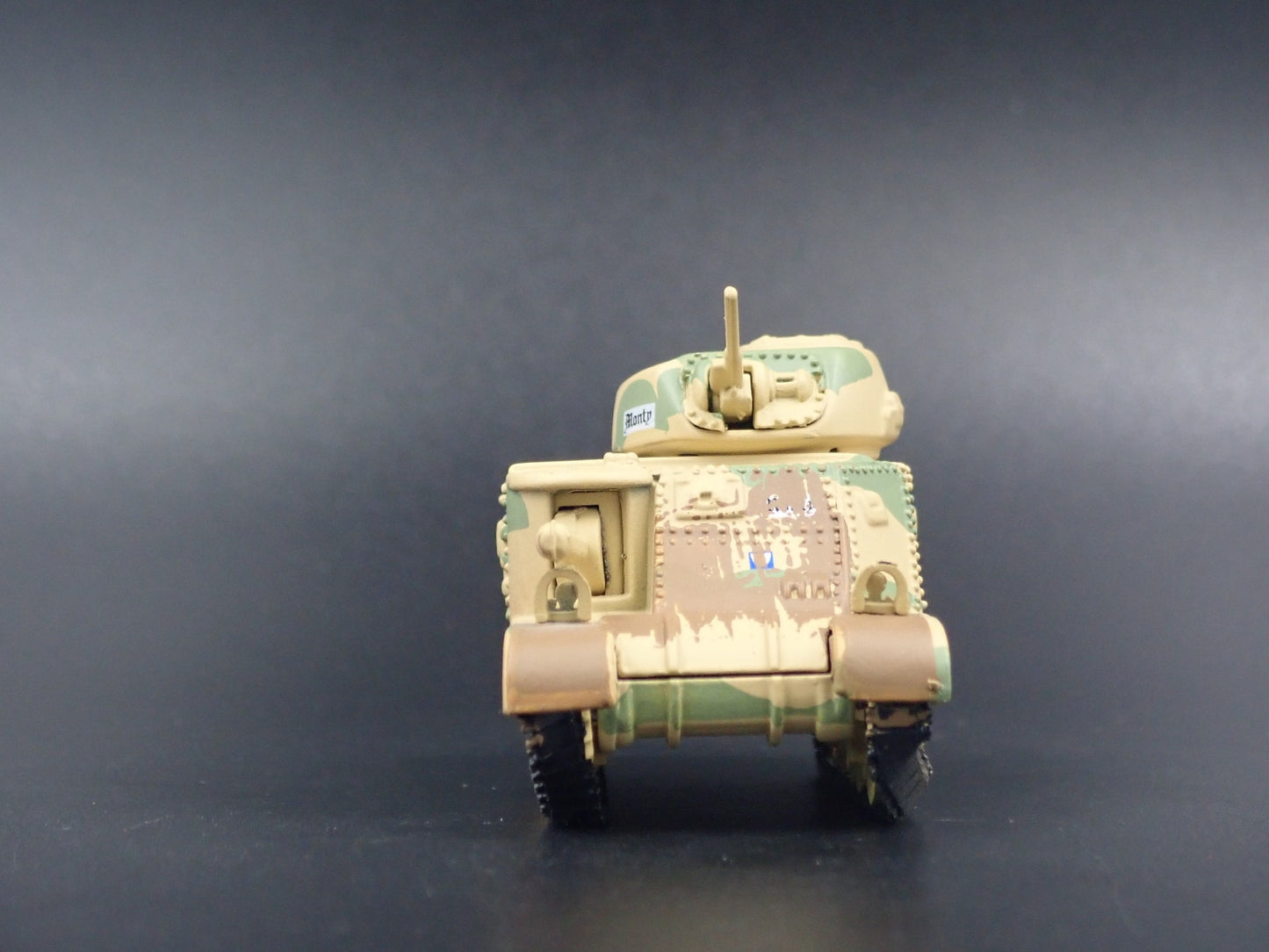 WWII M3 GRANT TANK DIRTY MILITARY RARE 1:100 SCALE DIORAMA  DIECAST MODEL CAR