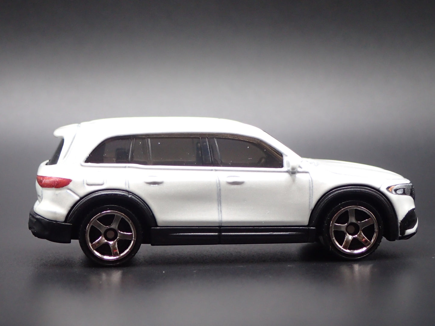 2022-2025 MERCEDES BENZ EQB EV CROSSOVER SUV WHITE 1:64 SCALE DIECAST MODEL CAR