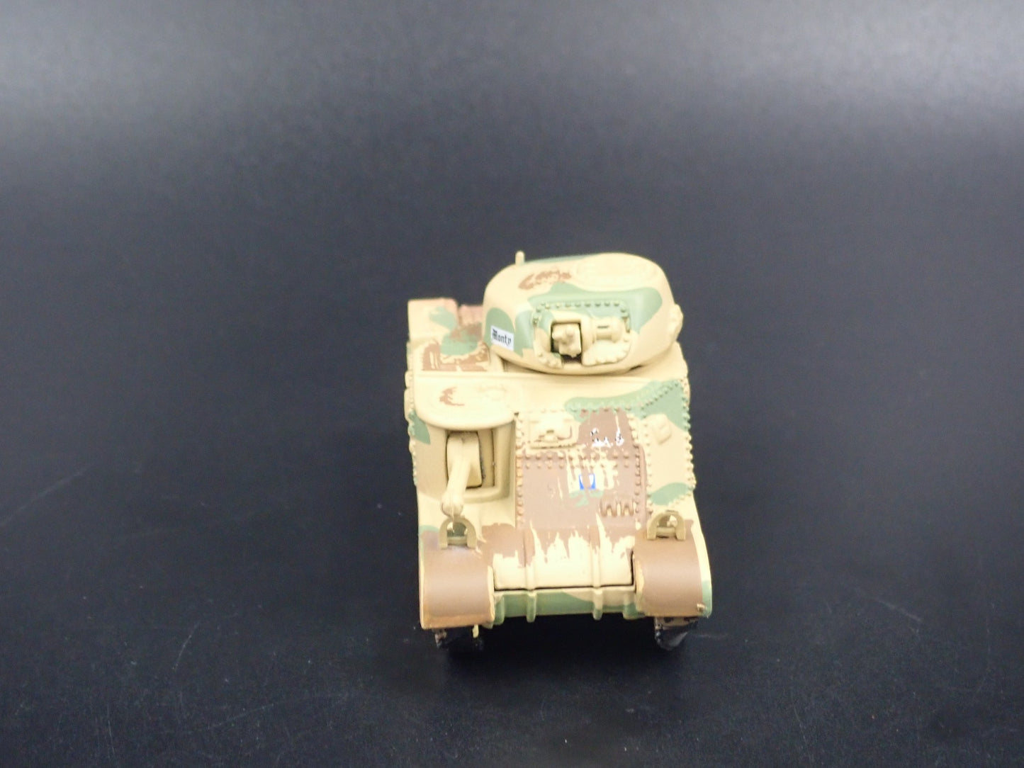 WWII M3 GRANT TANK DIRTY MILITARY RARE 1:100 SCALE DIORAMA  DIECAST MODEL CAR