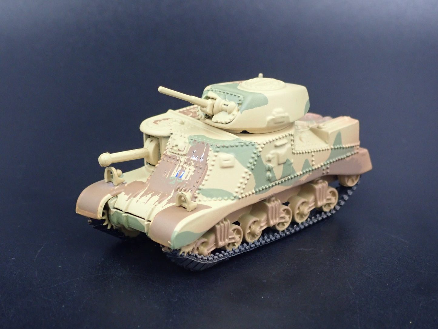 WWII M3 GRANT TANK DIRTY MILITARY RARE 1:100 SCALE DIORAMA  DIECAST MODEL CAR