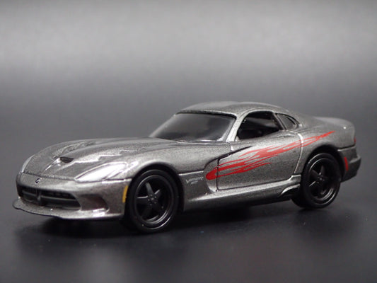 2013- 2017 DODGE VIPER GTC GRAY 1/64 SCALE COLLECTIBLE DIORAMA DIECAST MODEL CAR