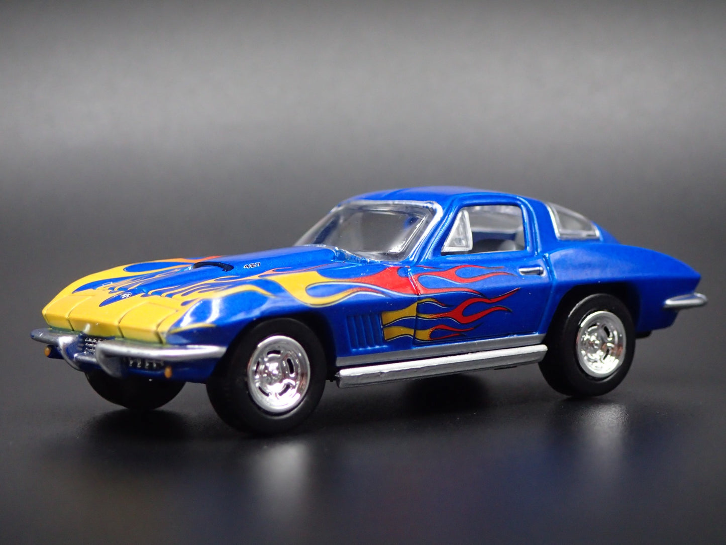 1967 67 CHEVY CHEVROLET CORVETTE 427 BLUE 1/64 SCALE DIORAMA DIECAST MODEL CAR