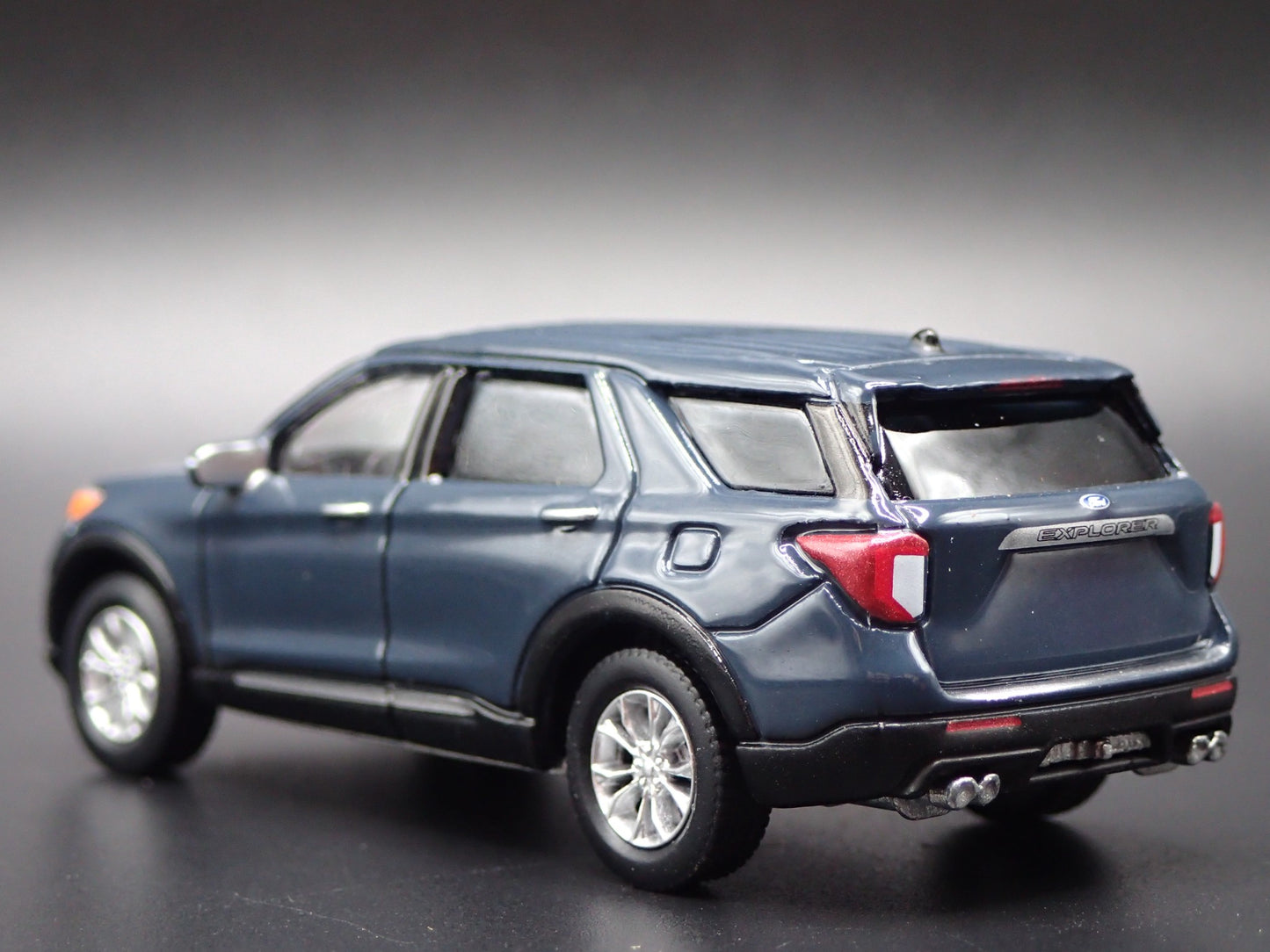 2020-2025 FORD EXPLORER SUV BLUE 1:64 SCALE COLLECTIBLE DIECAST MODEL CAR