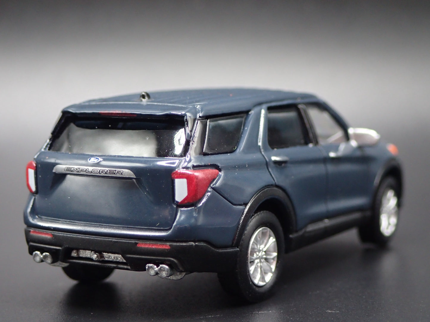 2020-2025 FORD EXPLORER SUV BLUE 1:64 SCALE COLLECTIBLE DIECAST MODEL CAR