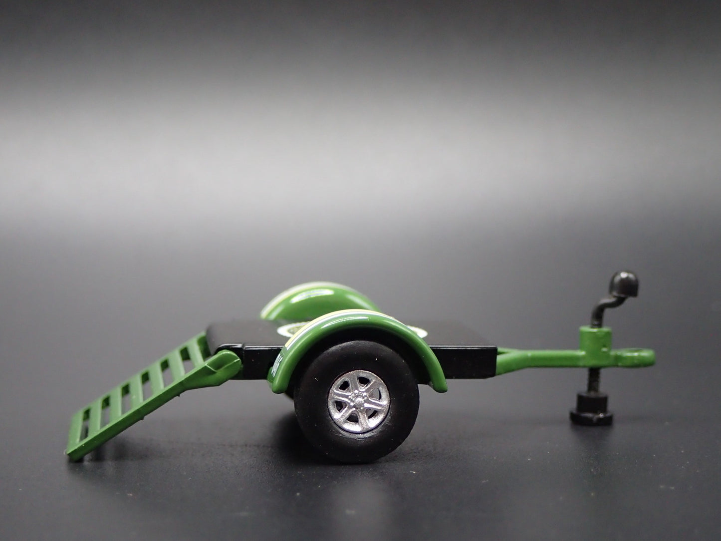 SMALL OPEN TRAILER w/ LOADING RAMP PARK RANGER 1:64 SCALE DIORAMA DIECAST MODEL