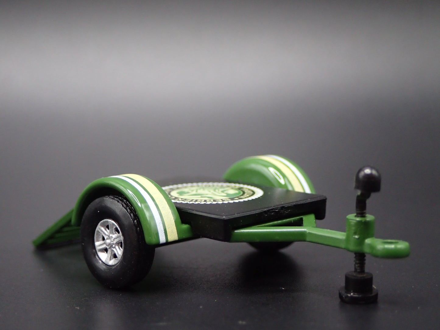 SMALL OPEN TRAILER w/ LOADING RAMP PARK RANGER 1:64 SCALE DIORAMA DIECAST MODEL