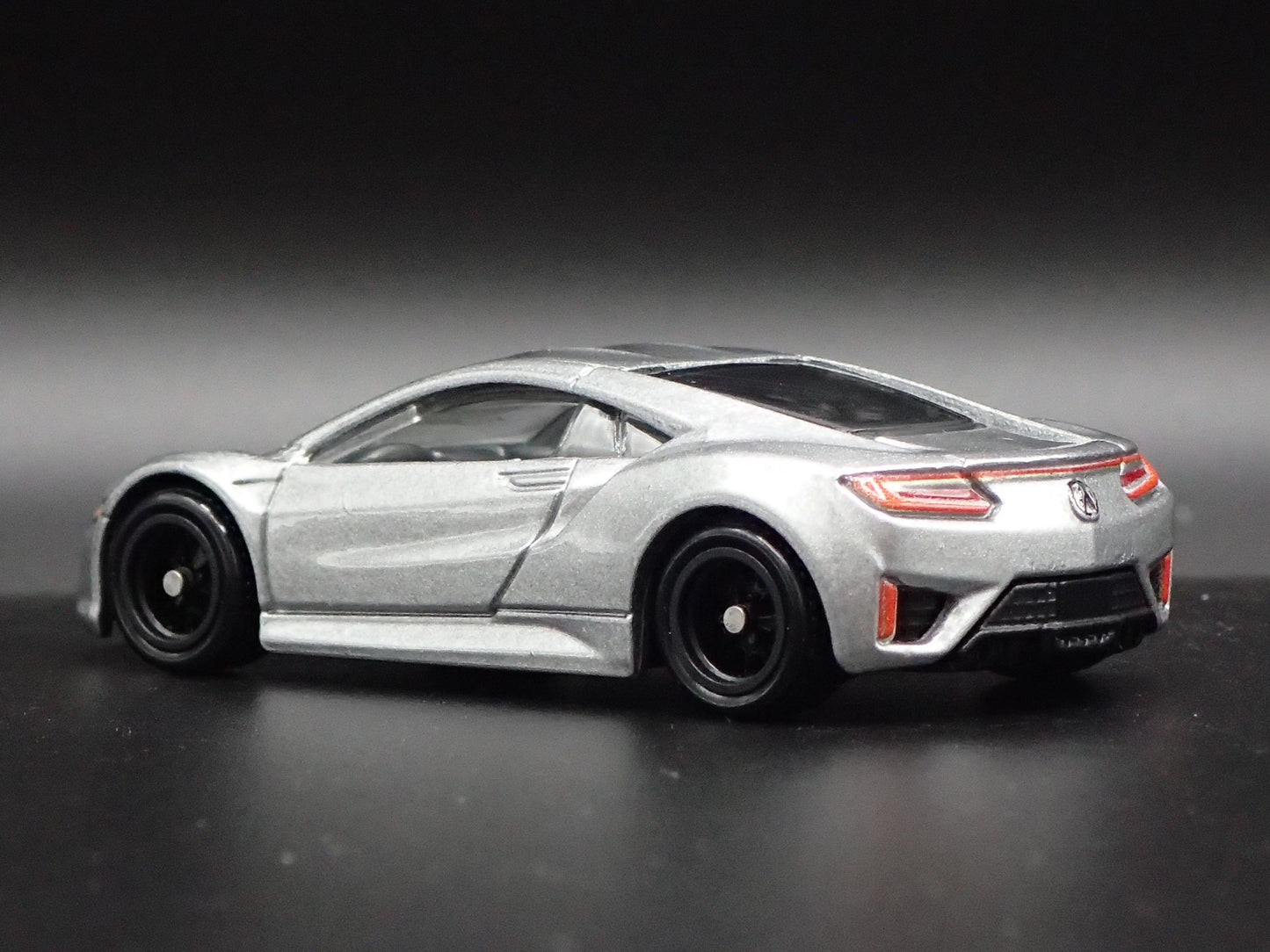 2016-2022 ACURA NSX SUPER CAR 1:64 SCALE COLLECTIBLE DIORAMA DIECAST MODEL CAR