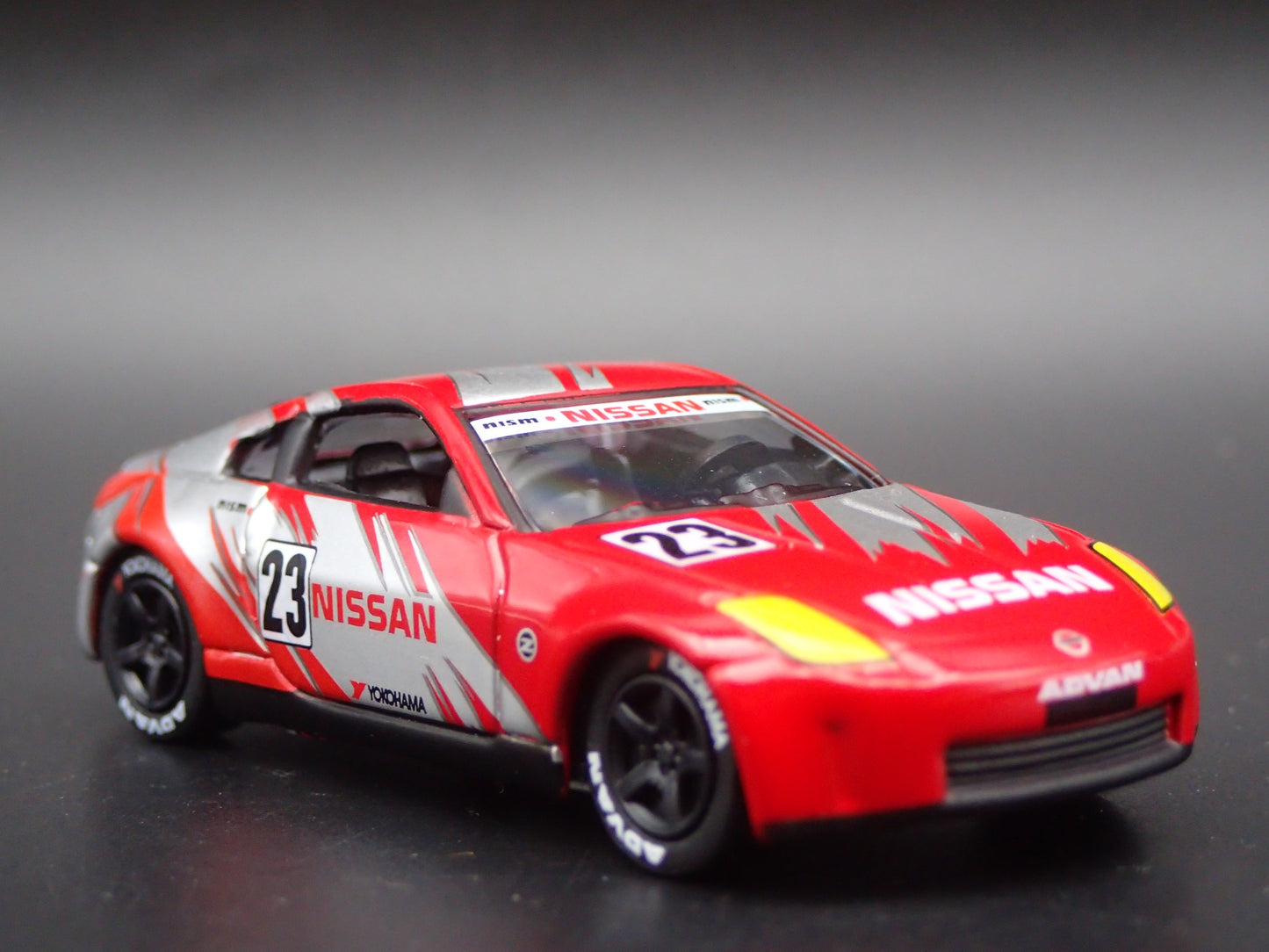 2003-2009 NISSAN 350Z JDM YOKOHAMA GT RACING RED 1:64 SCALE DIECAST MODEL CAR