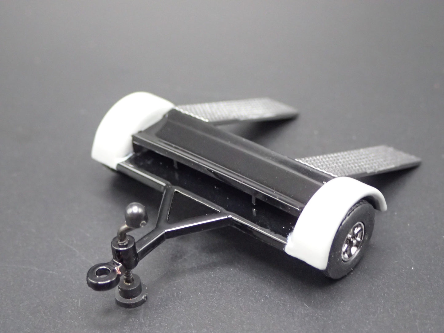 TOW DOLLY CAR TRAILER w/ LOADING RAMPS BLACK 1:64 SCALE DIORAMA DIECAST MODEL