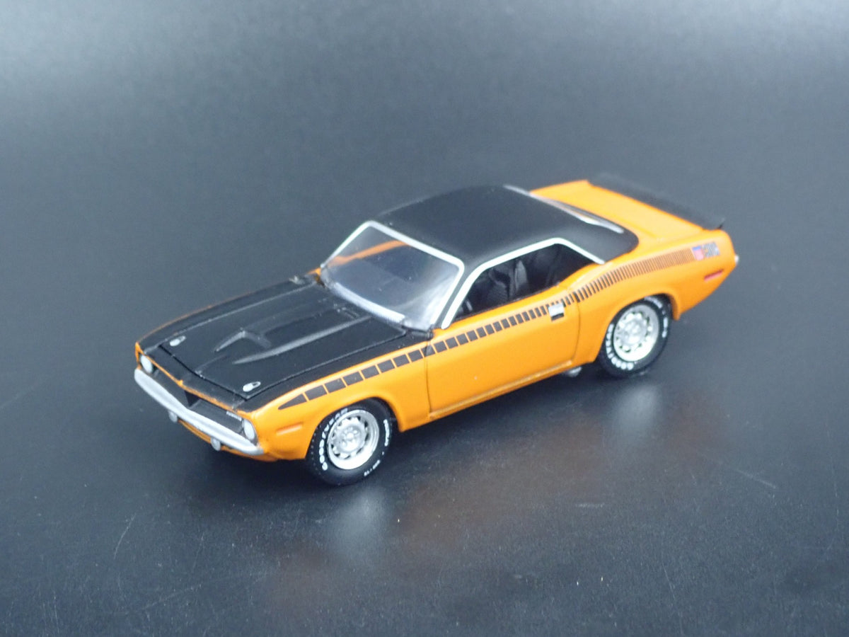 1970 70 PLYMOUTH AAR CUDA RARE 1:64 SCALE COLLECTIBLE DIORAMA DIECAST MODEL CAR-Burning Rubber Toy Company