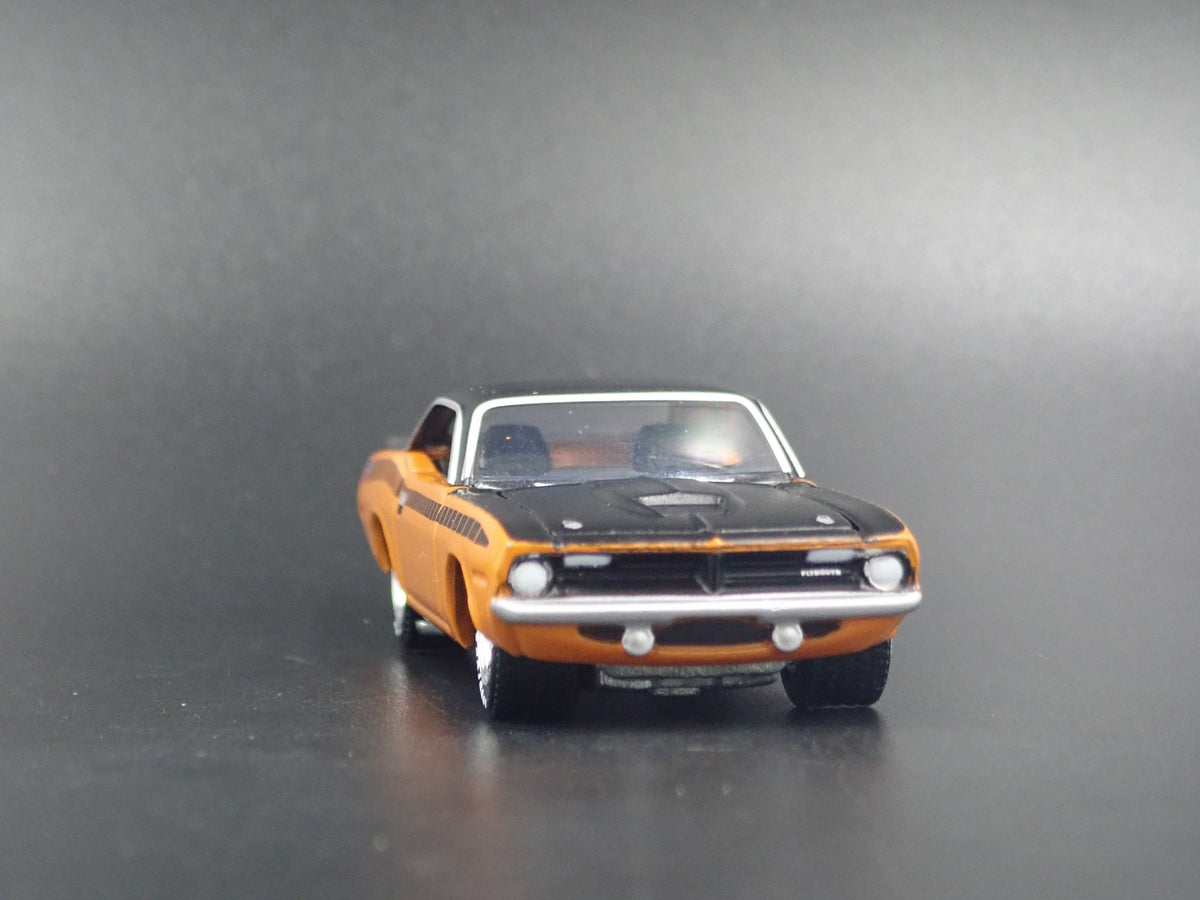 1970 70 PLYMOUTH AAR CUDA RARE 1:64 SCALE COLLECTIBLE DIORAMA DIECAST MODEL CAR-Burning Rubber Toy Company