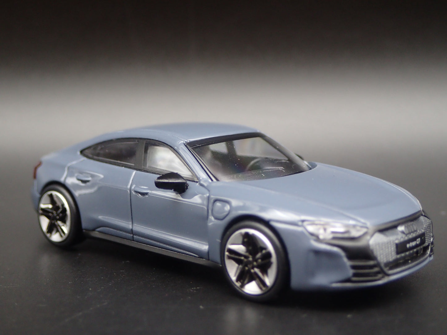 2020-2025 AUDI RS E TRON ETRON GT 1:64 SCALE COLLECTIBLE DIECAST MODEL CAR