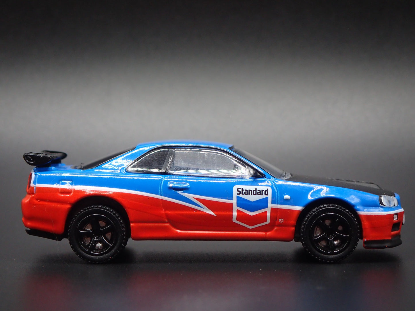 1999-2002 NISSAN SKYLINE GTR R34 STANDARD CHEVRON 1:64 SCALE DIECAST MODEL CAR