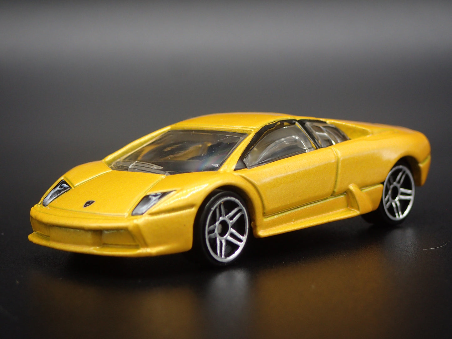 2002-2006 LAMBORGHINI MURCIELAGO SUPERCAR 1/64 SCALE DIORAMA DIECAST MODEL CAR