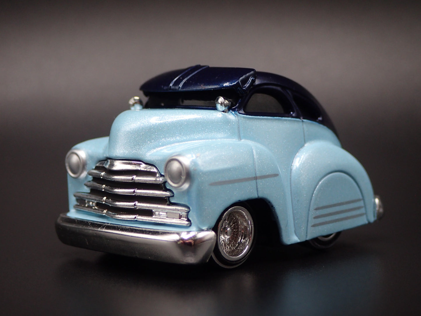 1947 47 CHEVY CHEVROLET FLEETLINE LOWRIDER TUNED 1:64 SCALE DIECAST MODEL CAR