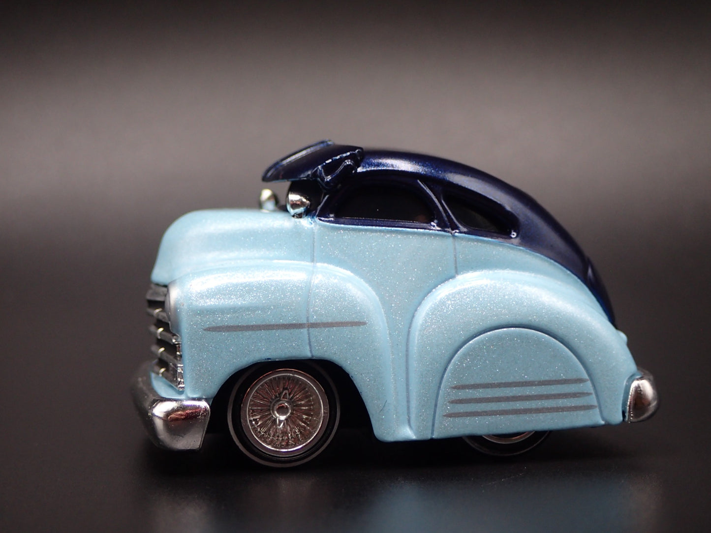 1947 47 CHEVY CHEVROLET FLEETLINE LOWRIDER TUNED 1:64 SCALE DIECAST MODEL CAR