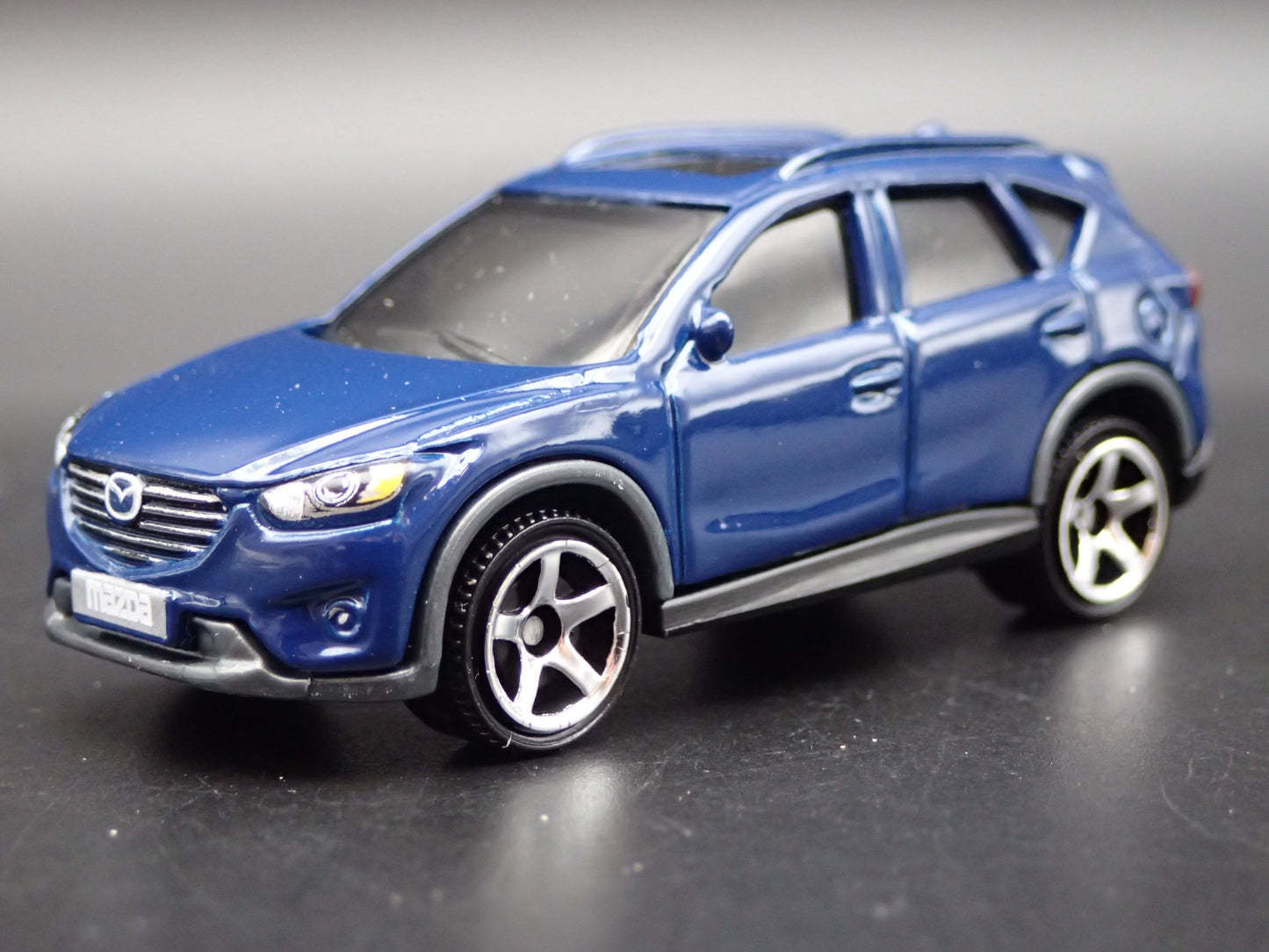 2013 - 2016 MAZDA CX5 SUV BLUE 1:64 SCALE COLLECTIBLE DIORAMA DIECAST MODEL CAR