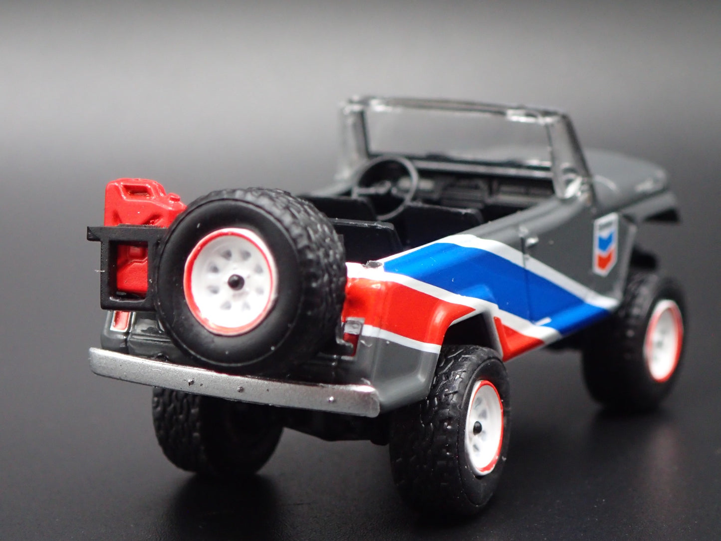 1966 - 1973 JEEP JEEPSTER COMMANDO CHEVRON GRAY 1:64 SCALE DIECAST MODEL CAR