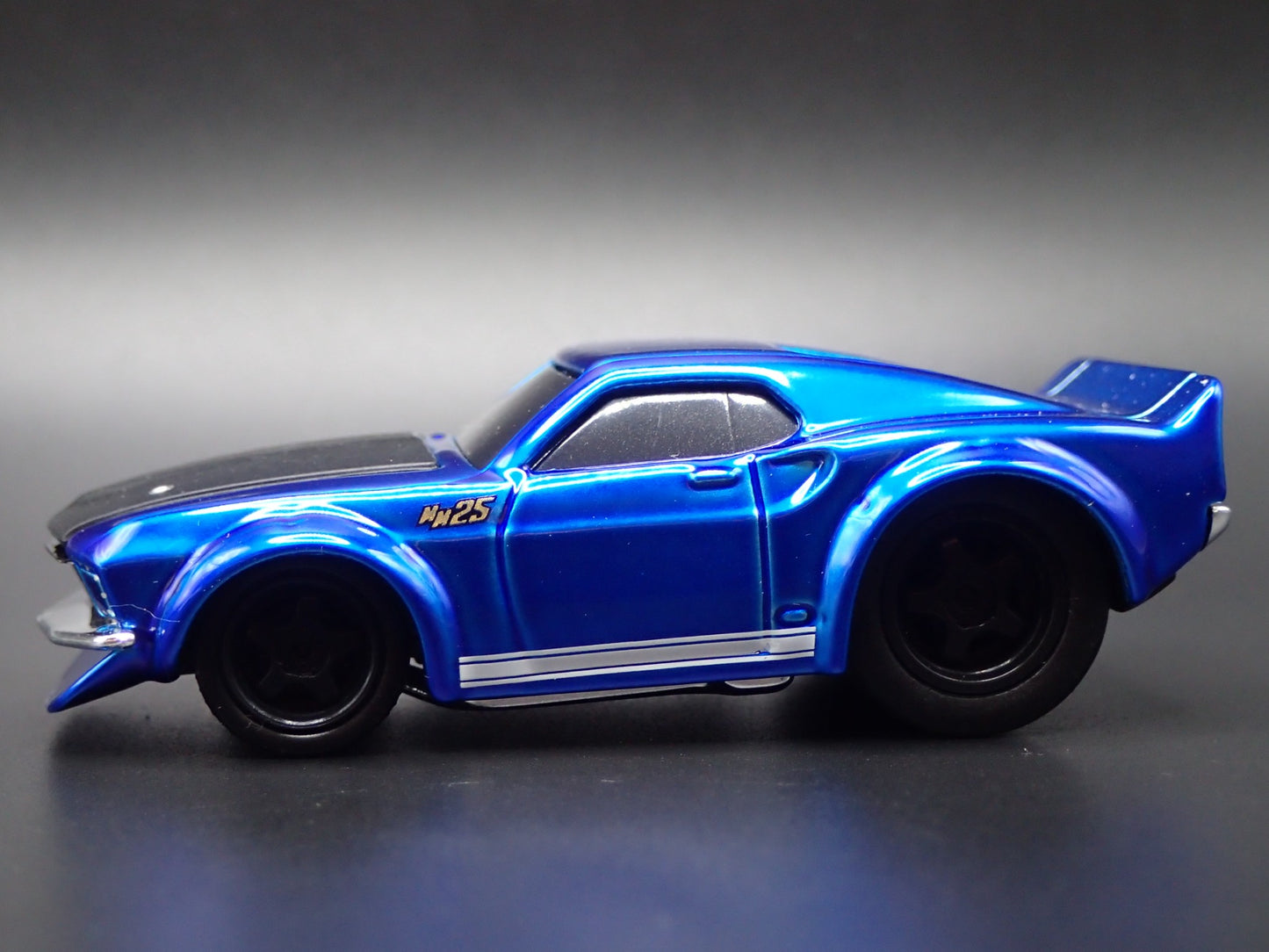 1969 69 FORD MUSTANG GT FASTBACK BLUE 1/64 SCALE DIORAMA DIECAST MODEL CAR