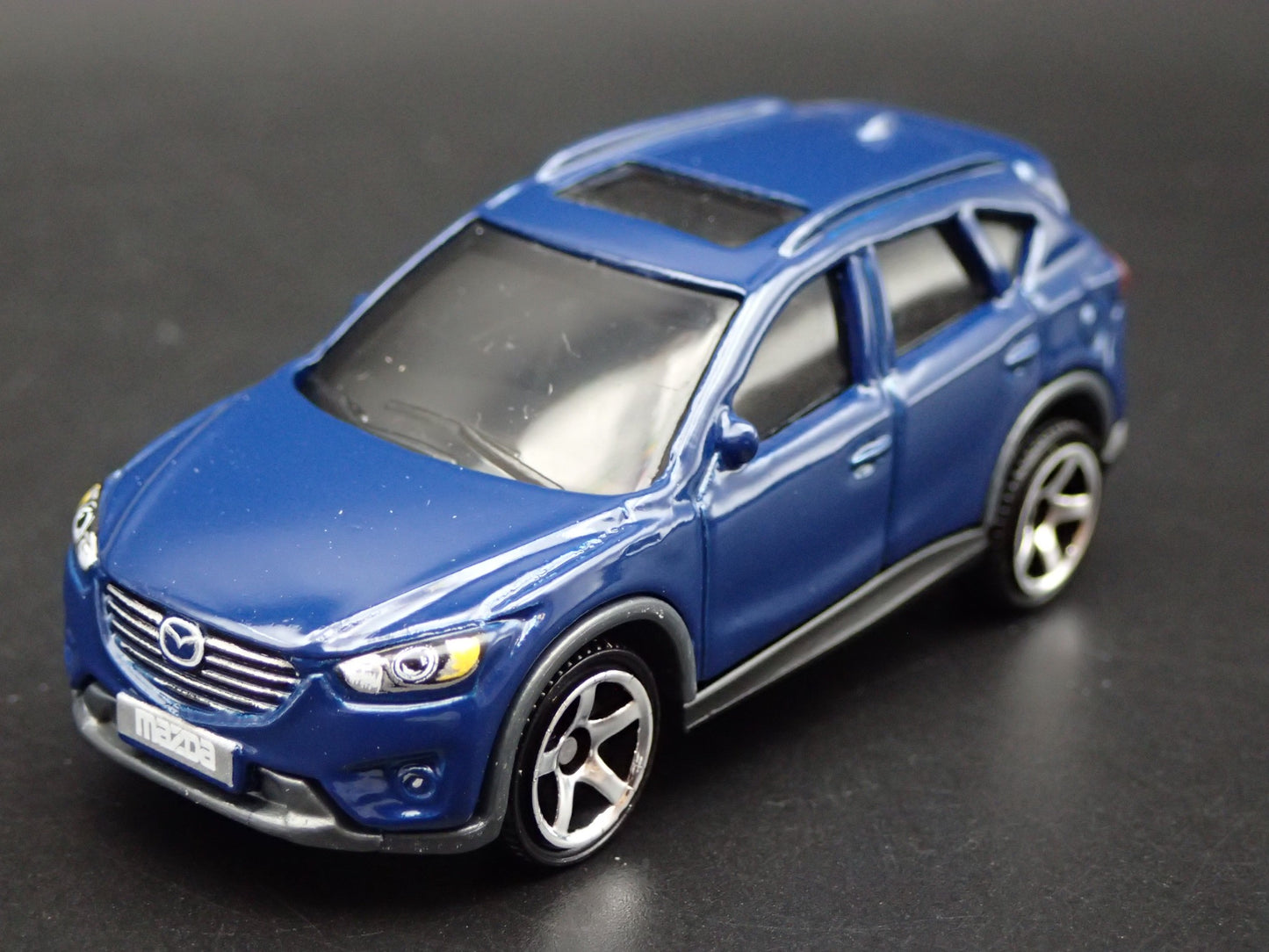 2013 - 2016 MAZDA CX5 SUV BLUE 1:64 SCALE COLLECTIBLE DIORAMA DIECAST MODEL CAR
